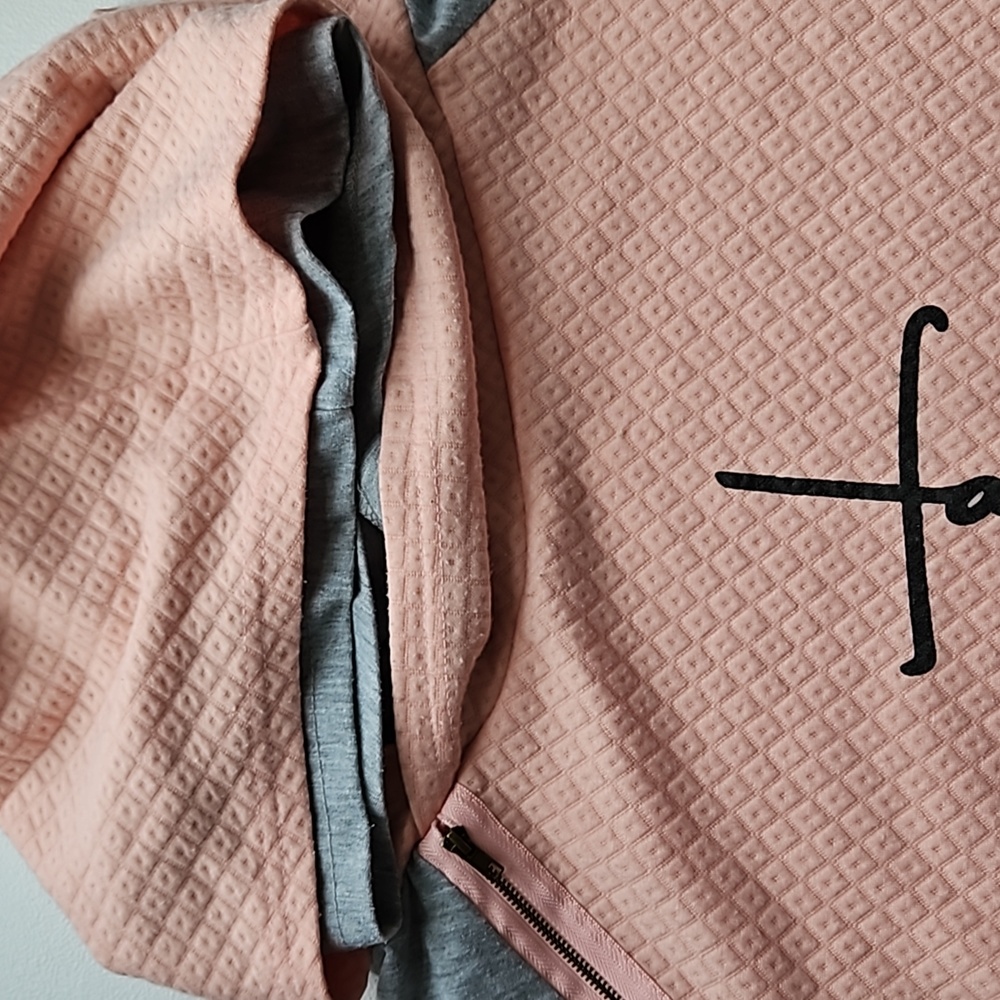 "Faith" hoodie - Picture 8 of 16
